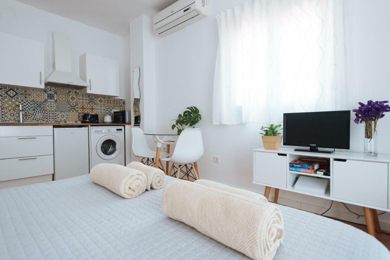 Apartamento Charming Terrace - Sunny Chill Out Terrace Sevilla Exterior foto